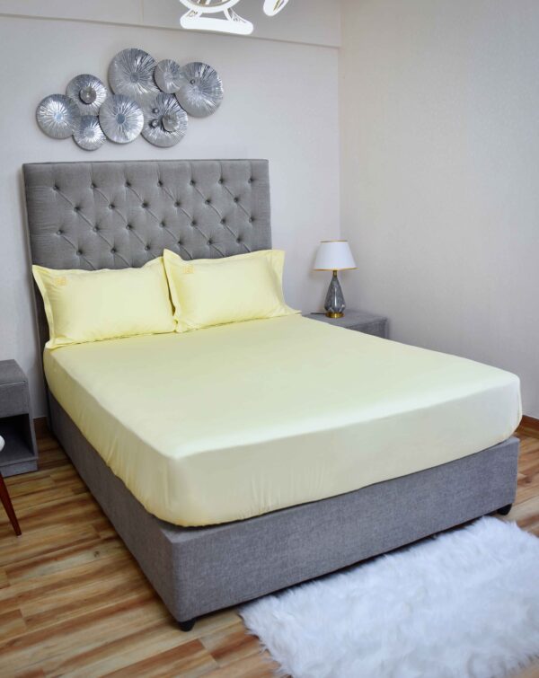Golden Mute Cotton-Blend Bedding Set