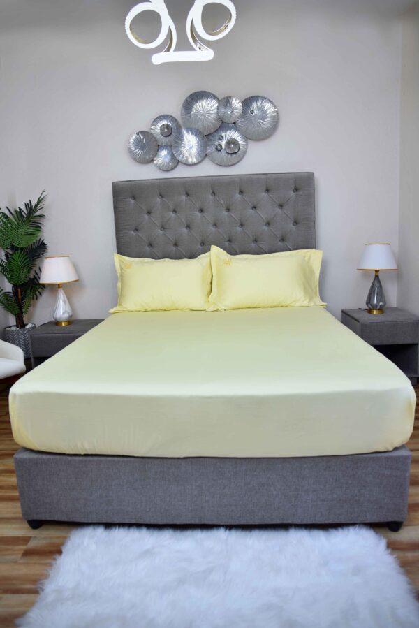 Golden Mute Cotton-Blend Bedding Set